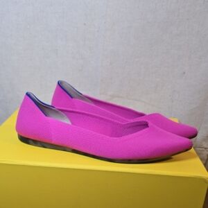 Chic Fuchsia Women's Flats